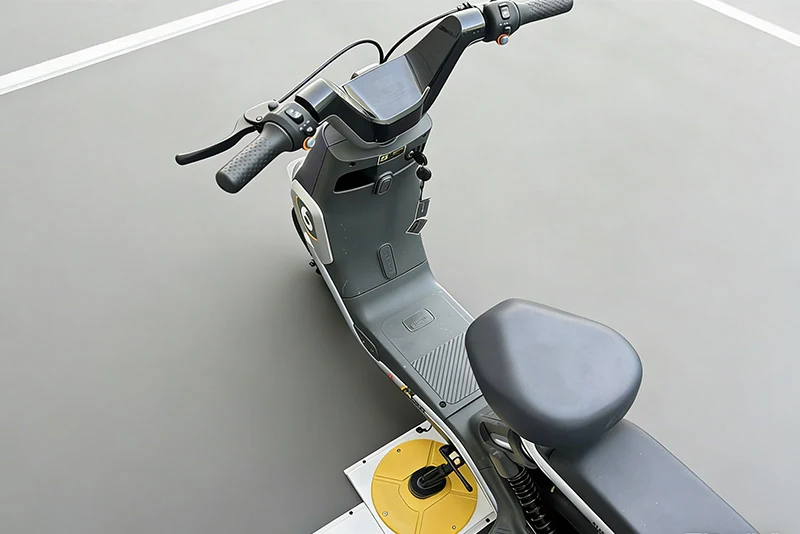 電動兩輪車 — 兩輪車應用參考照片